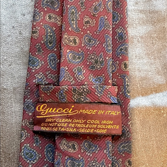 Gucci Men's Silk Tie - Burgundy and Navy Paisley